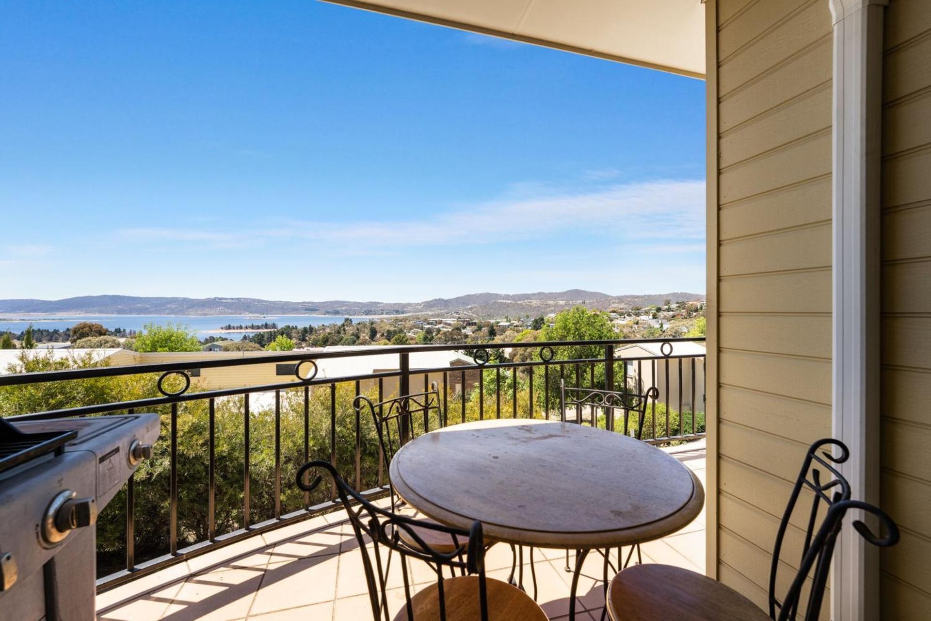 Dromaius 5 - 3Br Townhouse L Lake Views L Spa Bath L Wifi L Bbq Джиндабайн Екстериор снимка